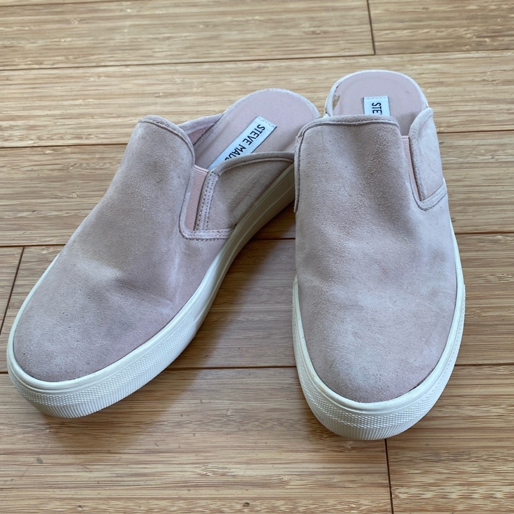 Steve Madden slip on shoes